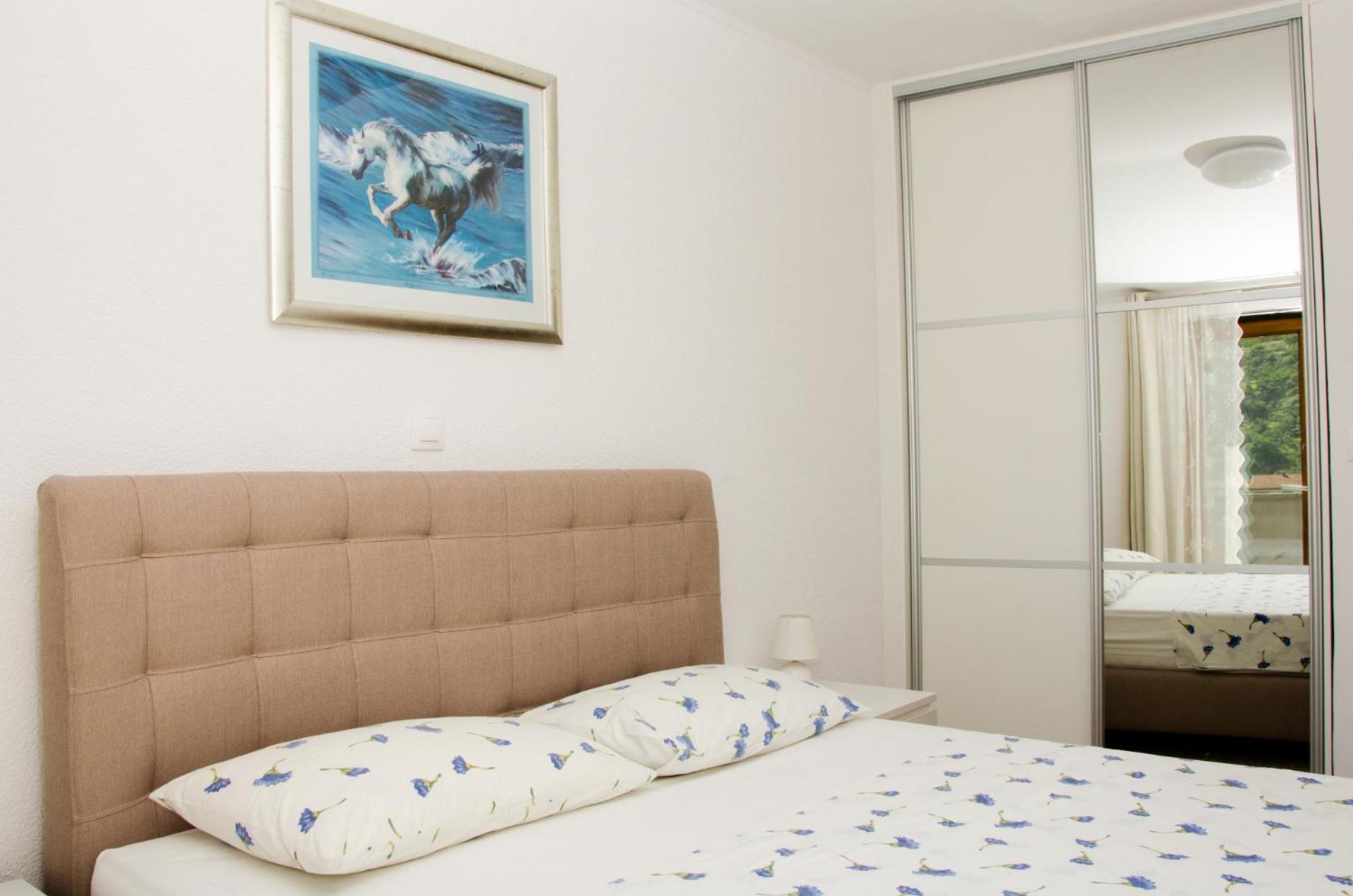 Guesthouse Ruza - Apartments Сен Екстериор снимка