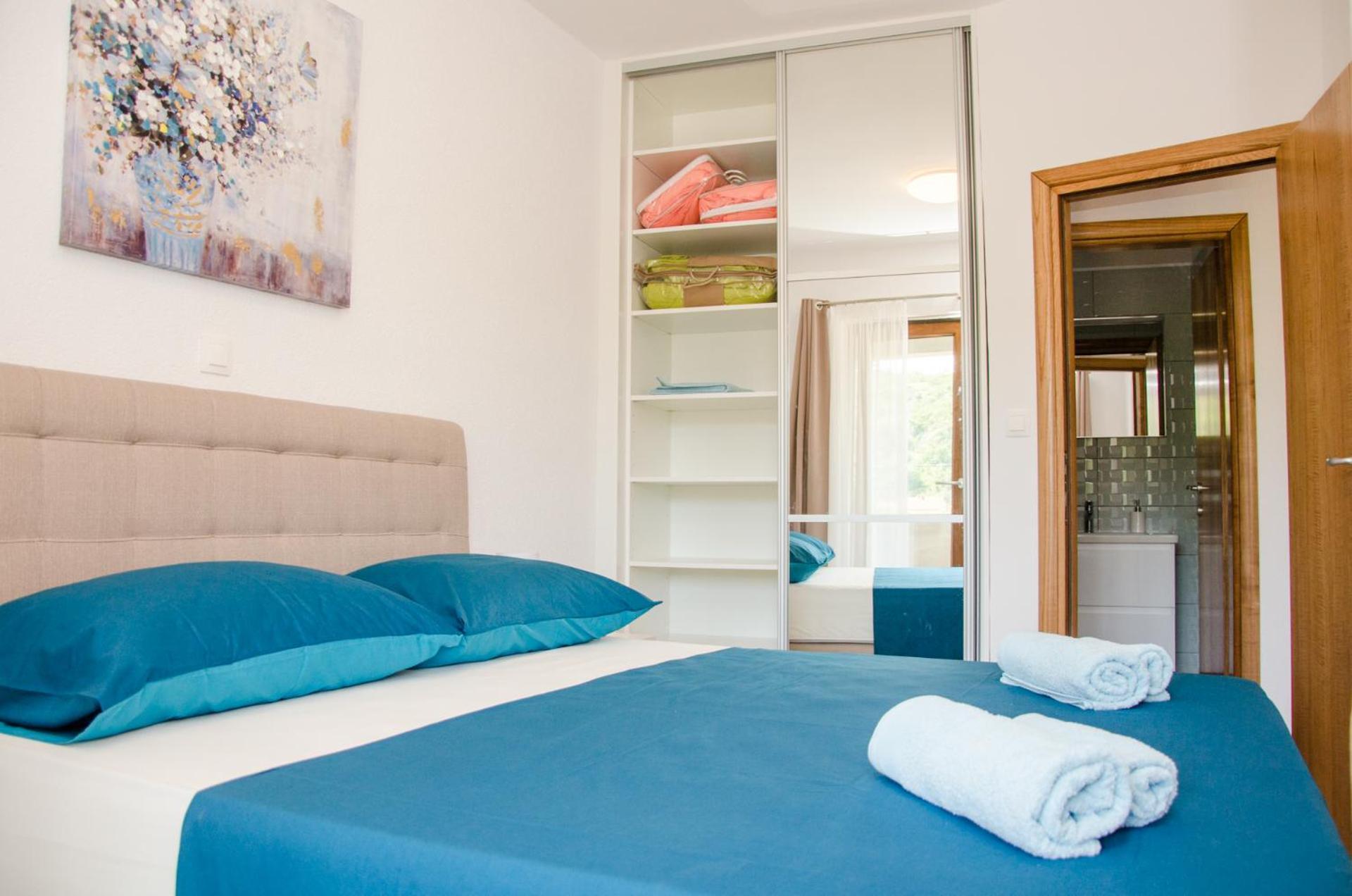 Guesthouse Ruza - Apartments Сен Екстериор снимка