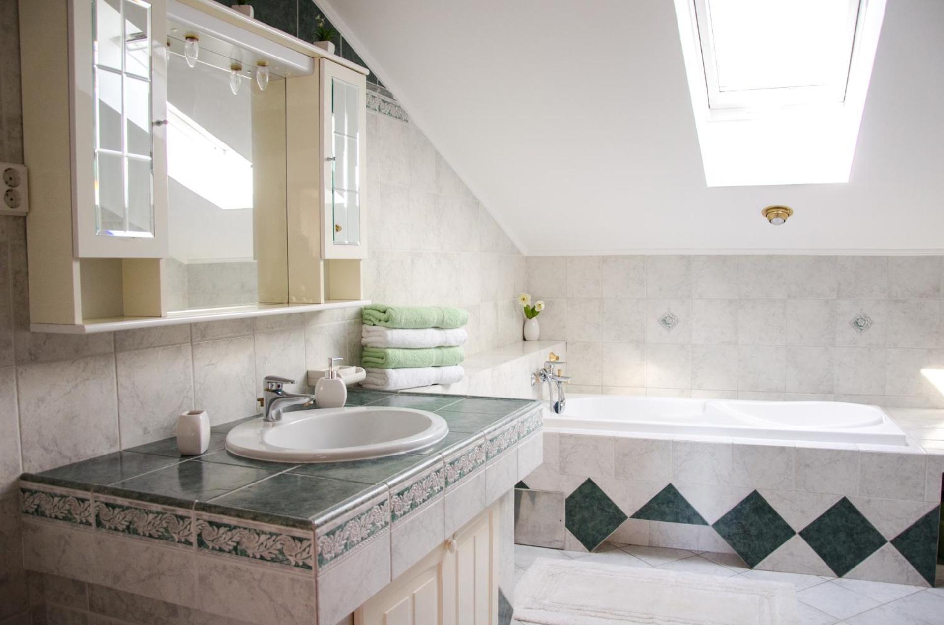 Guesthouse Ruza - Apartments Сен Екстериор снимка